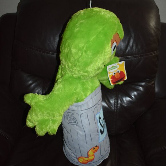 Oscar the Grouch sesame street Jumbo Plush Toy 26” Inch Stuffed Big Large Figure - Picture 3 of 7